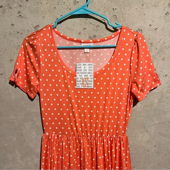 Lularoe Riley NWT Size XS Peach With Polka Dots Midi Dress Stretch - Picture 2 of 8